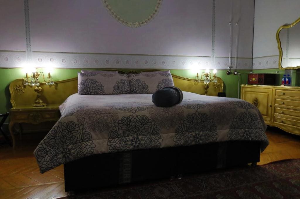 Superior King Suite room - Image 1