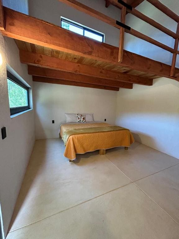 Family Room with Private Bathroom room - Image 1