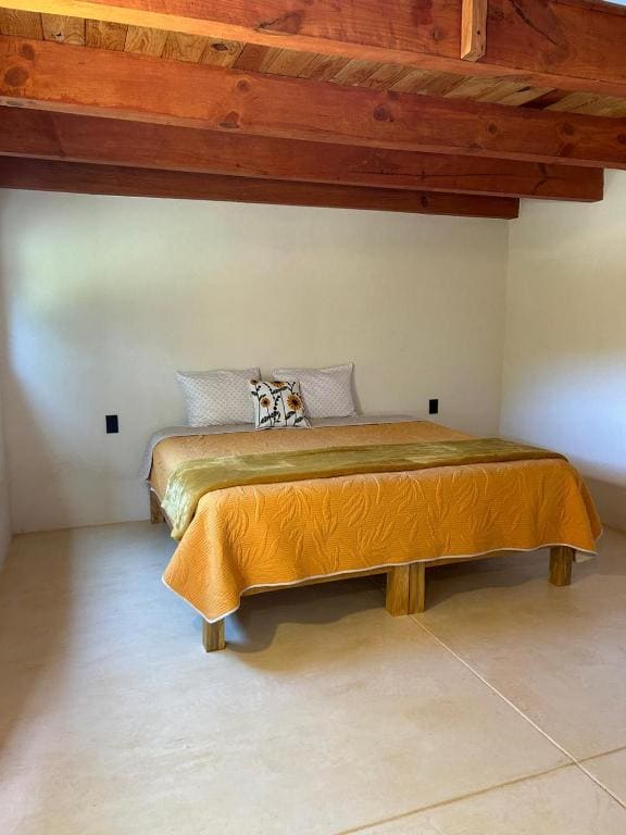 Family Room with Private Bathroom room - Image 3
