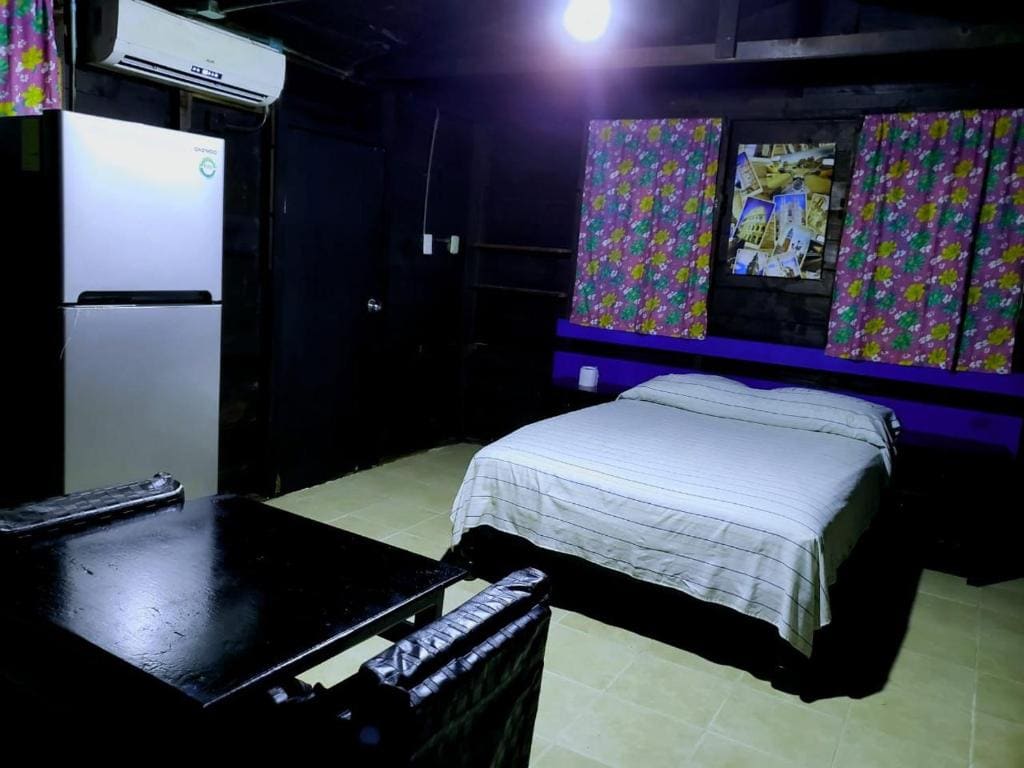 Quadruple Room with Bathroom room - Image 1