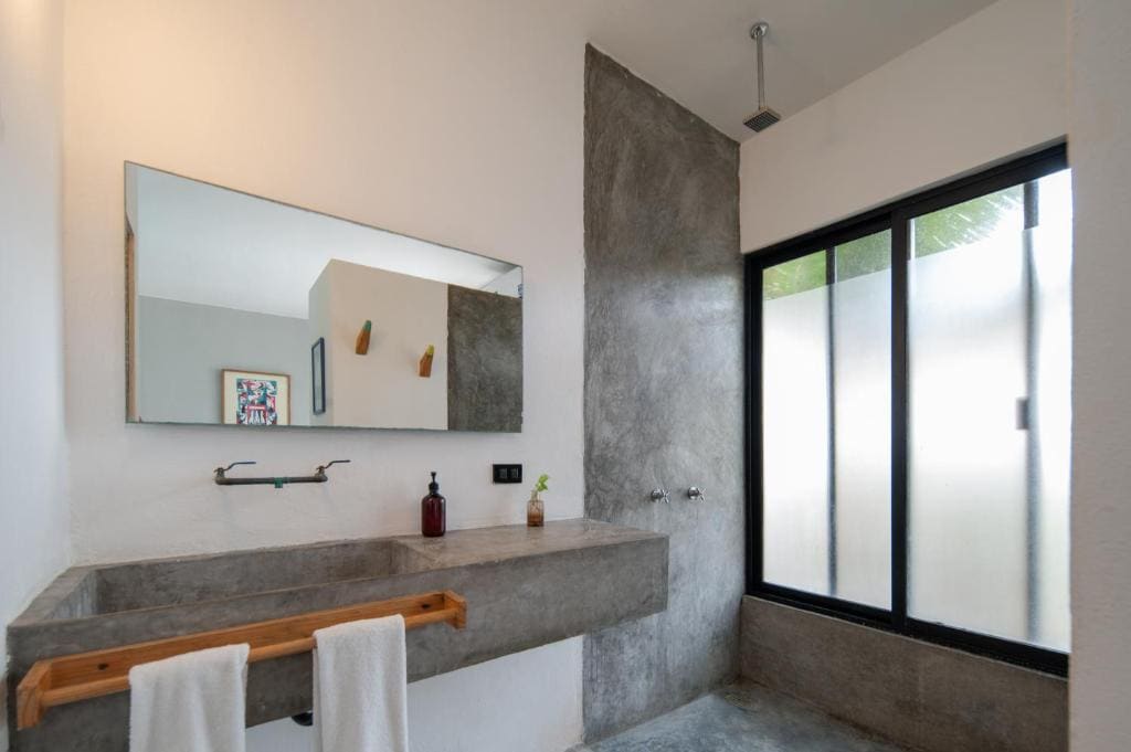 Double Room with Sea View room - Image 3