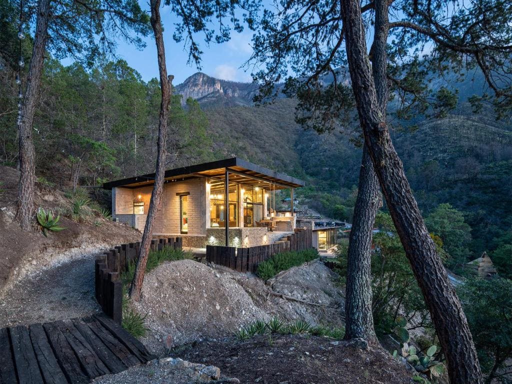 Double Room with Mountain View room - Image 2