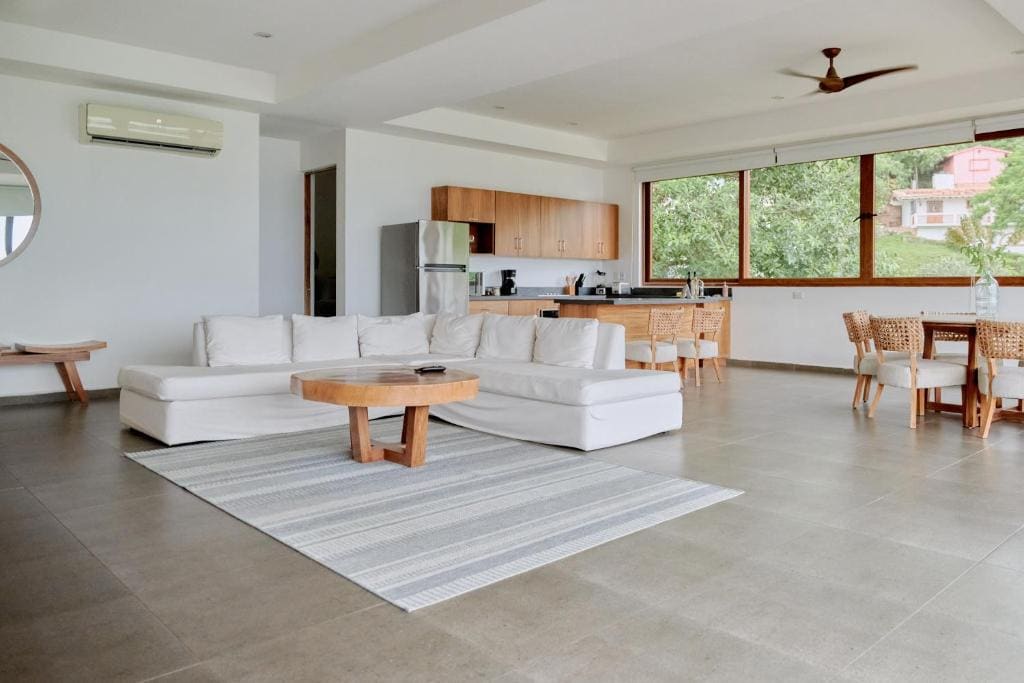 Penthouse Apartment room - Image 2