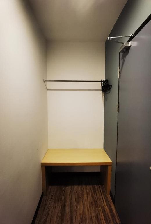 Three-Bedroom Apartment room - Image 2