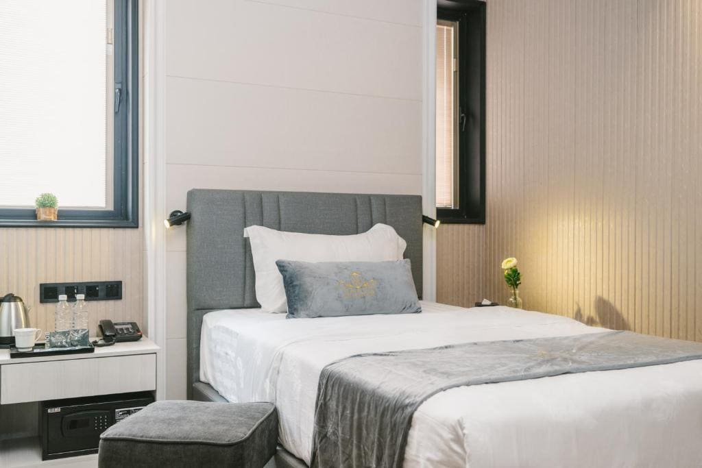 Deluxe Single Room room - Image 1