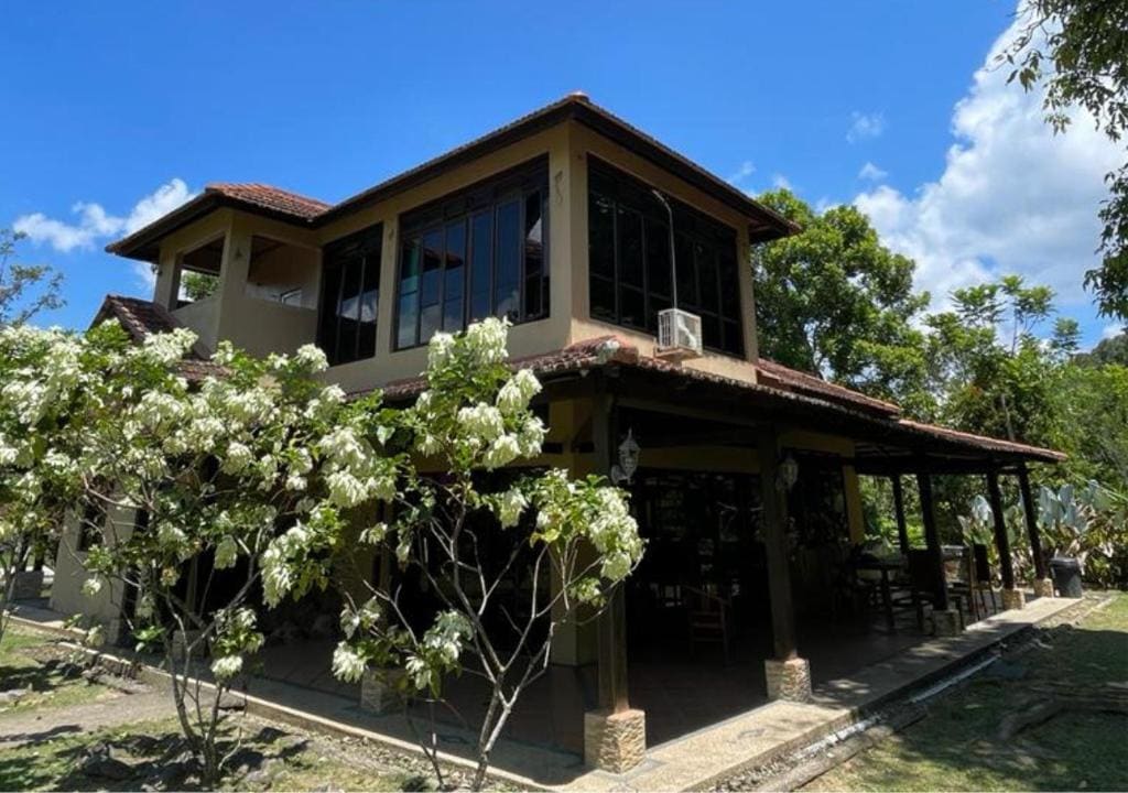 Bungalow with Garden View room - Image 2