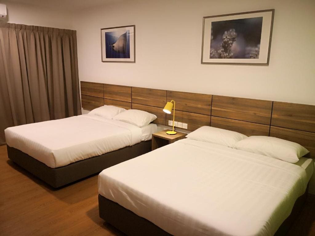 Room room - Image 1