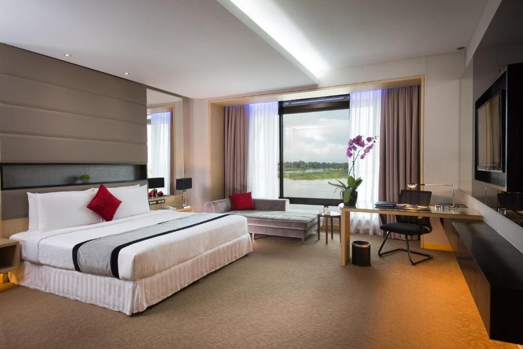 24 hours deal - Deluxe King Room room - Image 2