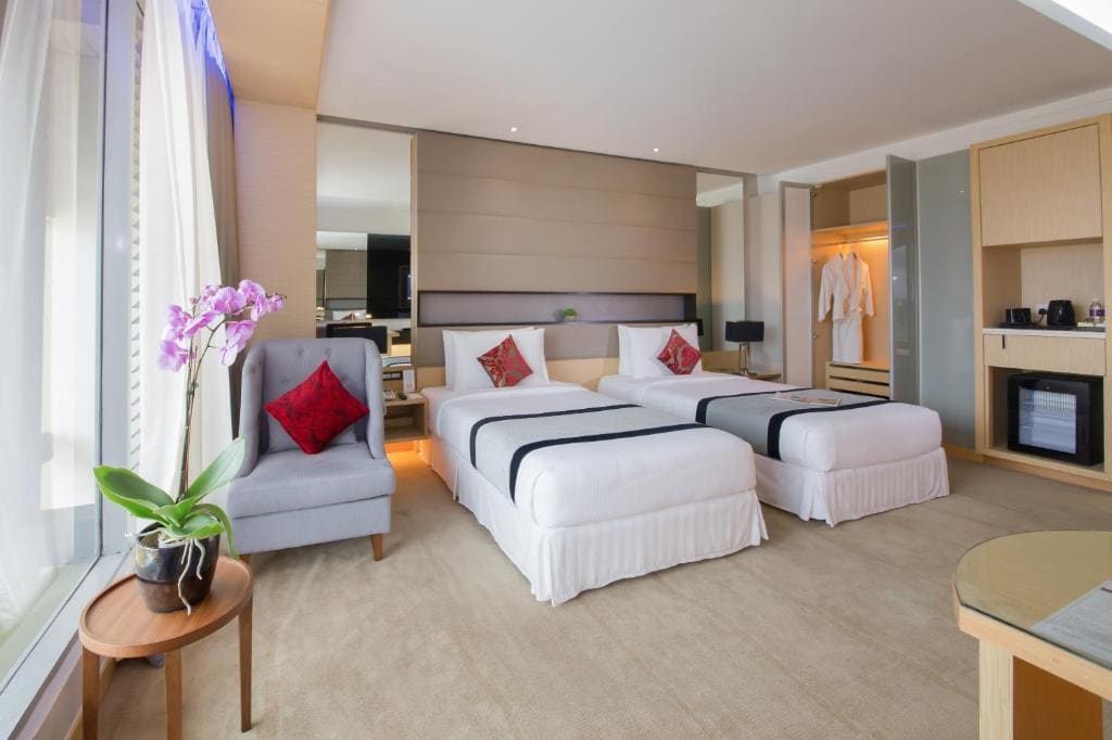 24 hours deal - Deluxe King Room room - Image 1