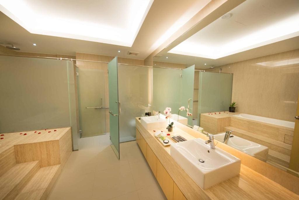 Suite room - Image 2