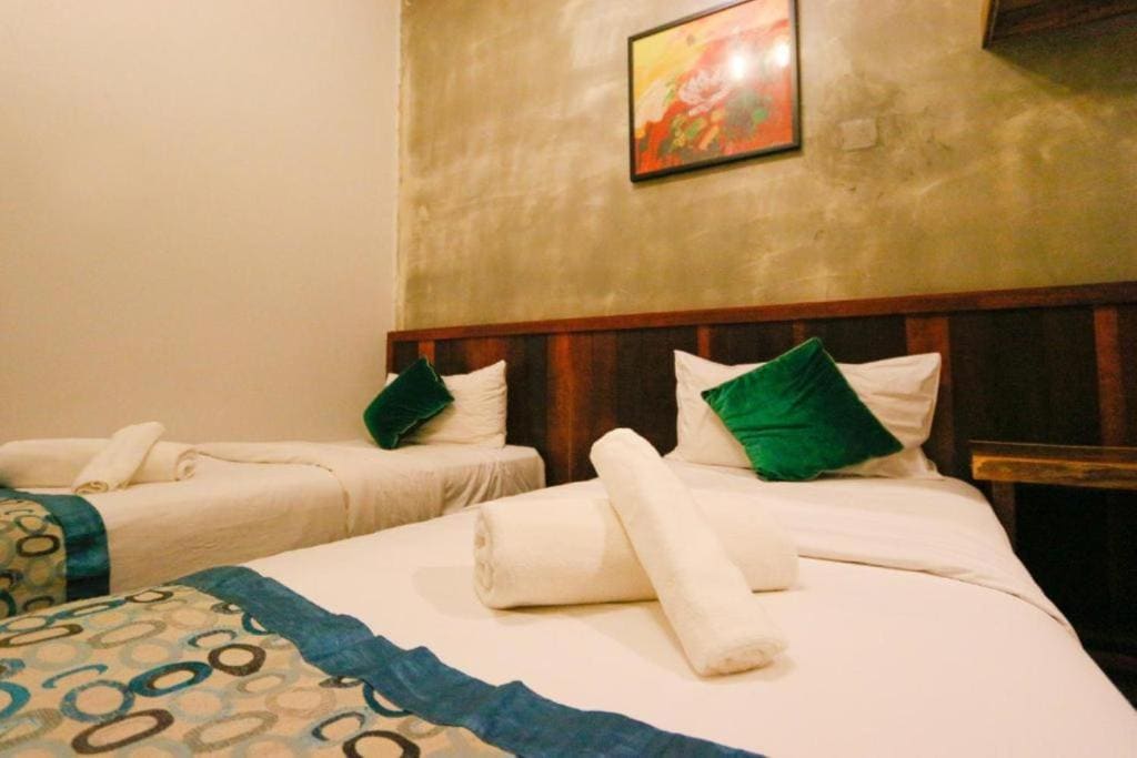 Standard Twin Room room - Image 2