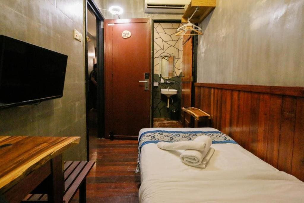 Standard Single Room room - Image 2