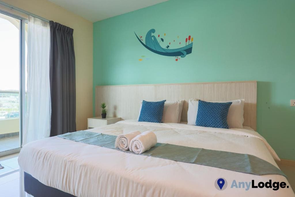 Superior Suite with Sea View room - Image 3