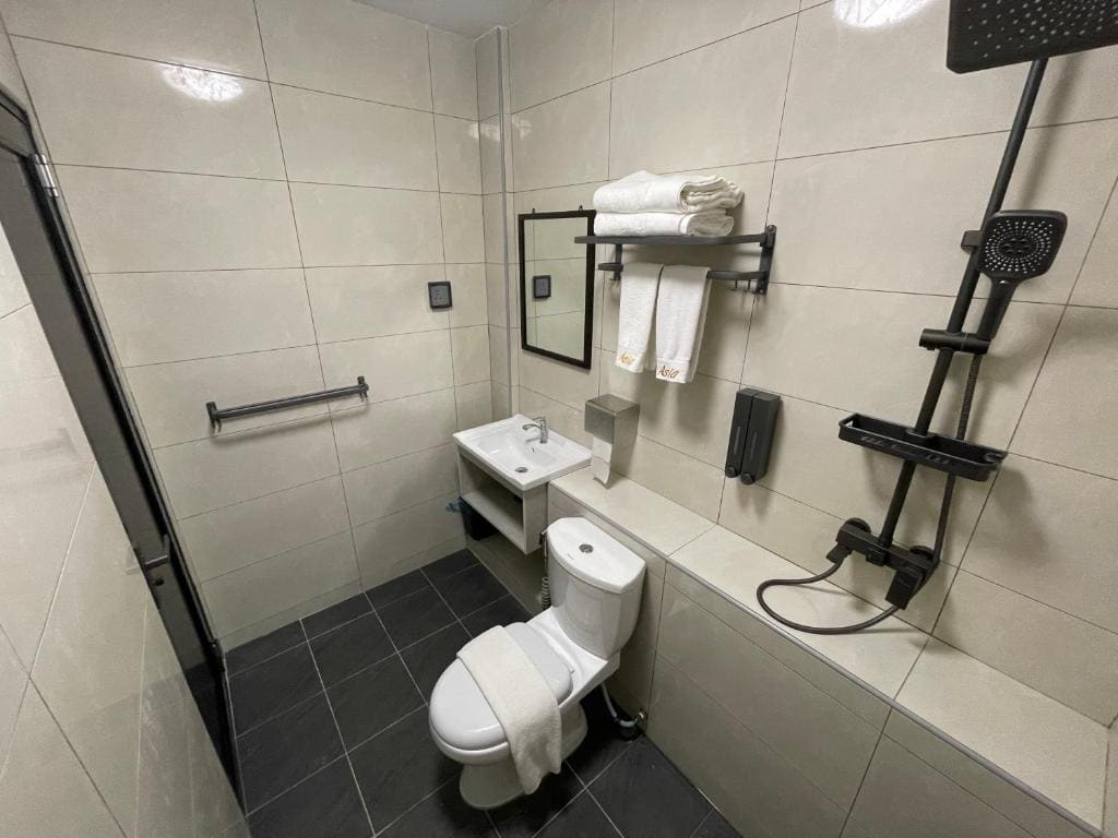 Standard Queen Room room - Image 1