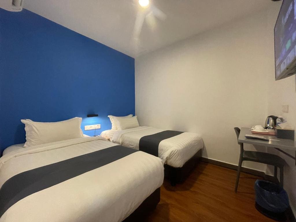 Standard Twin Room room - Image 2