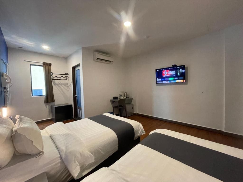Superior Twin Room room - Image 1