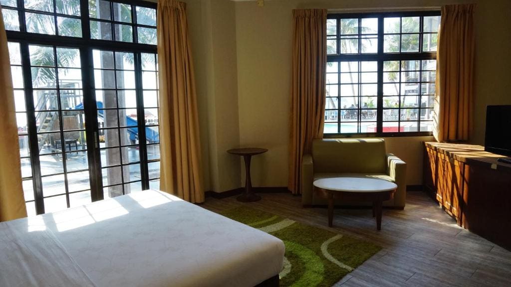 Deluxe Double Room with Sea View room - Image 2