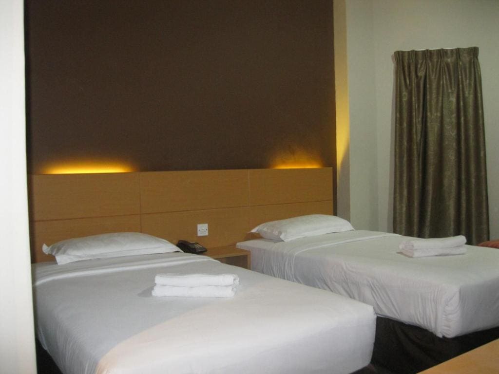 Superior Twin Room with Breakfast room - Image 1