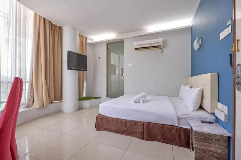 Deluxe Twin Room room - Image 3