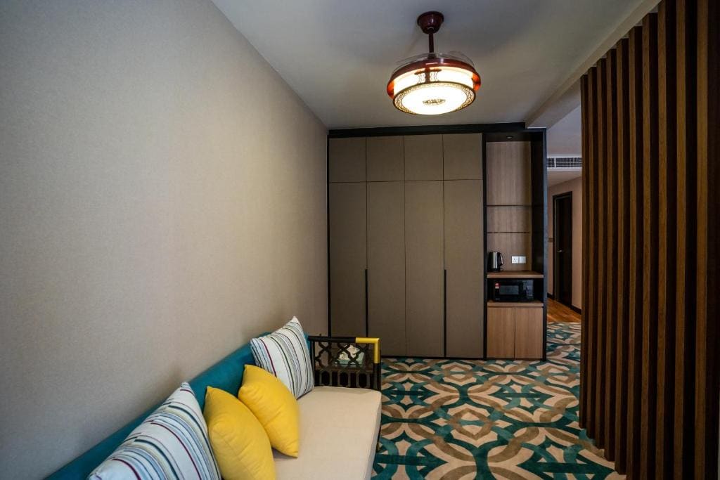 Premium Suites 3 room - Image 2