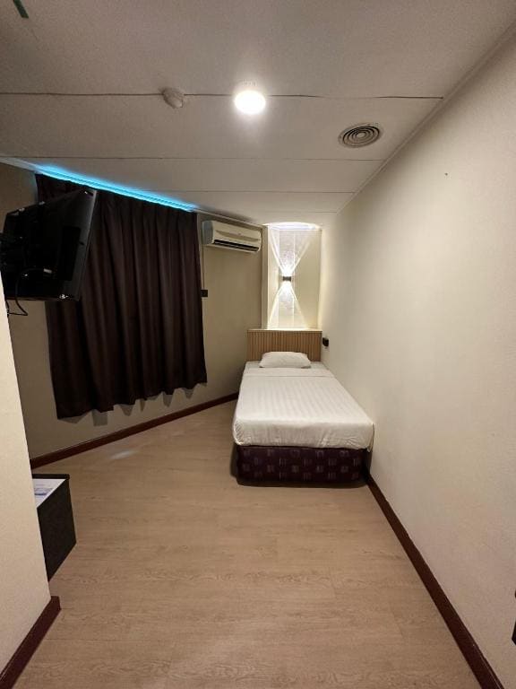 Superior Queen Room room - Image 3
