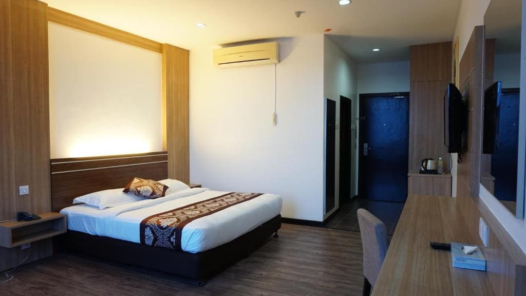 Superior Double or Twin Room room - Image 3