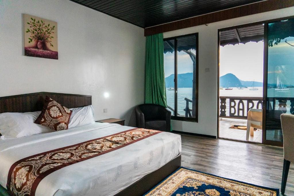 Sea Front Double Room room - Image 2
