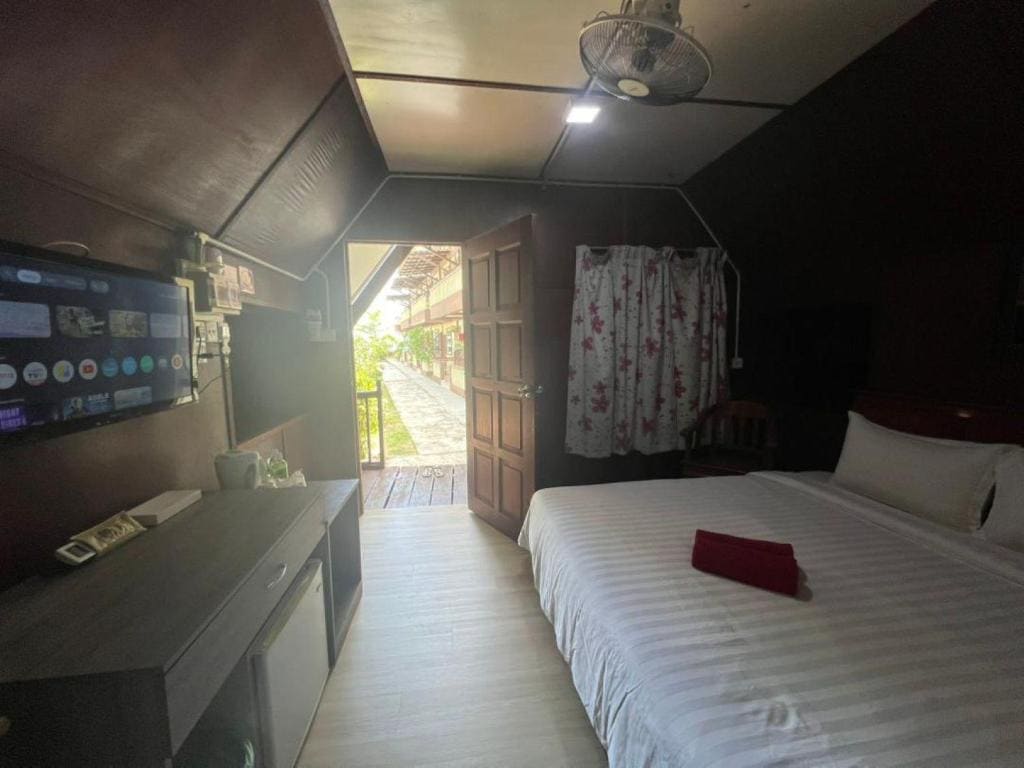 Superior Chalet room - Image 3