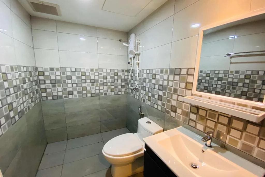 Deluxe Queen Room room - Image 1