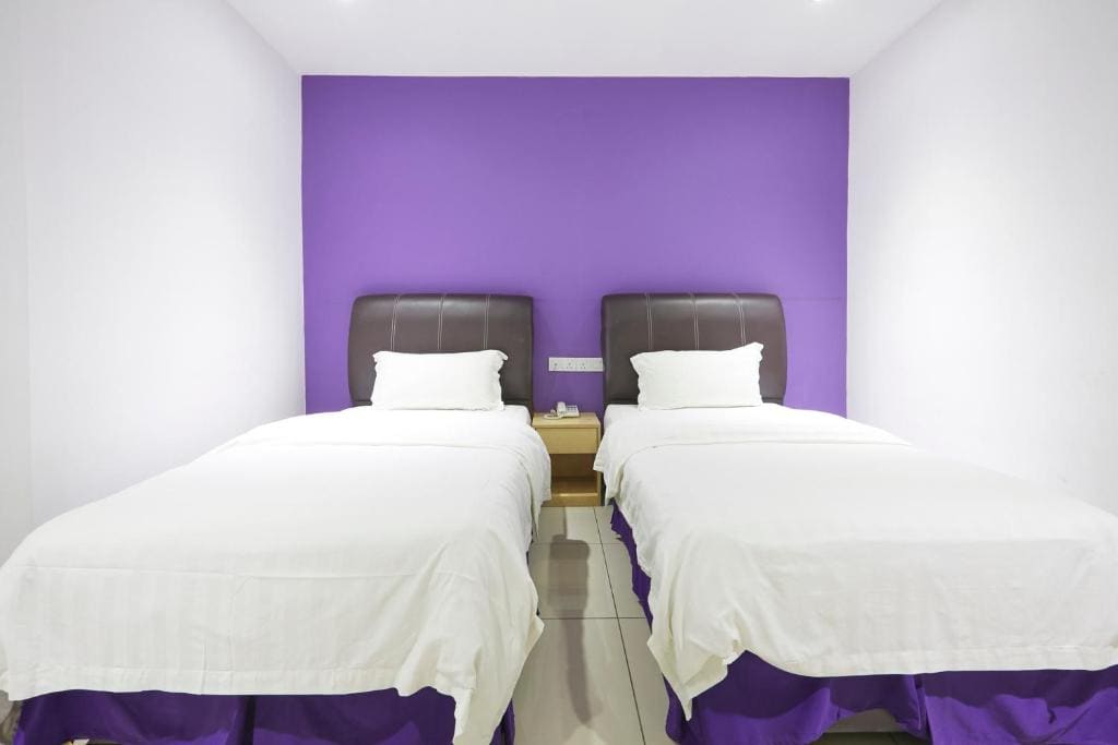 Superior Twin Room room - Image 3