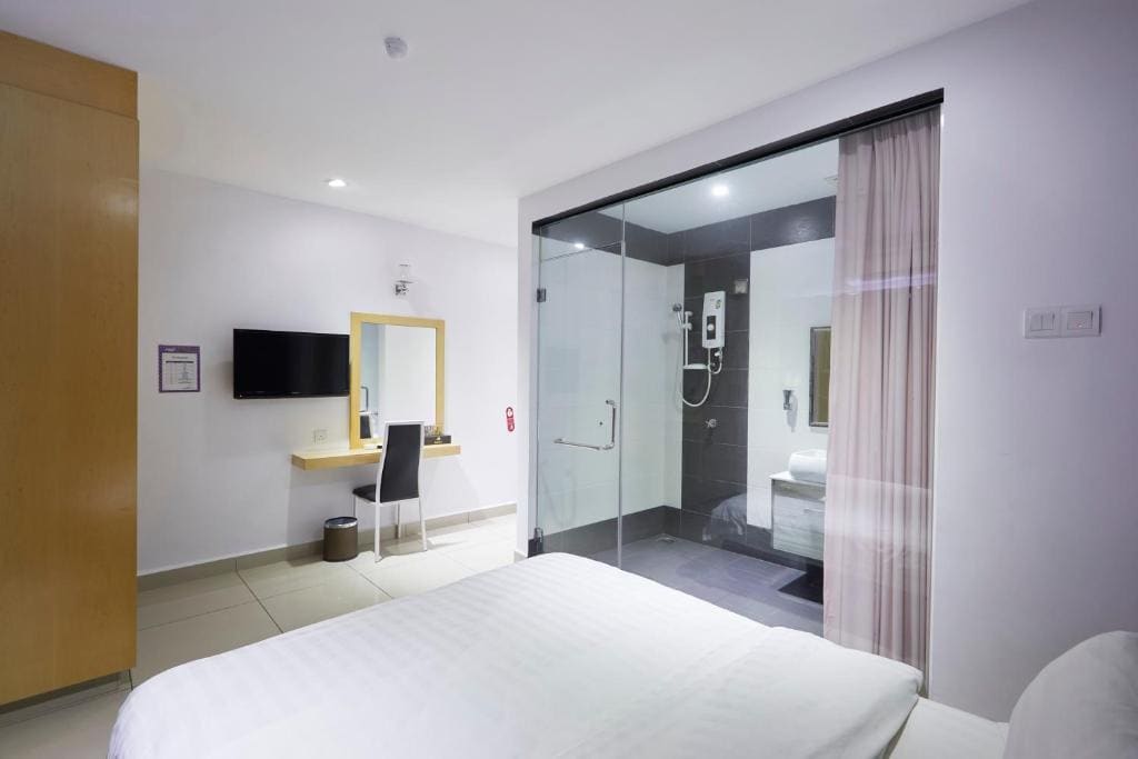 Standard Queen Room room - Image 1