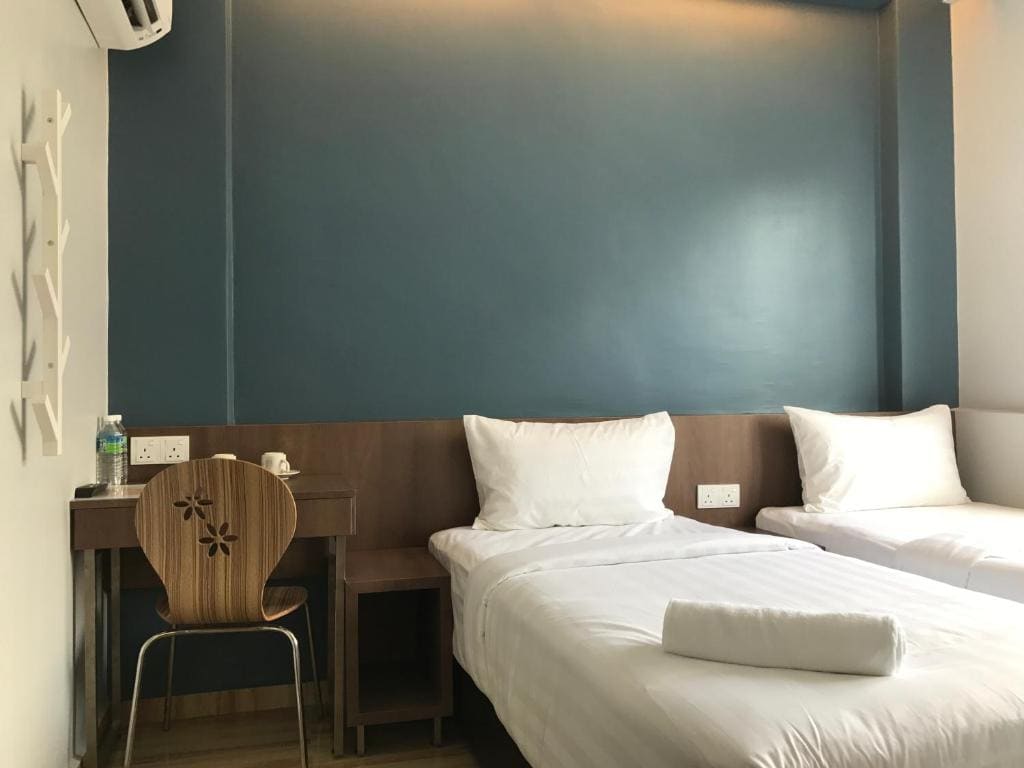 Twin Room with View room - Image 1