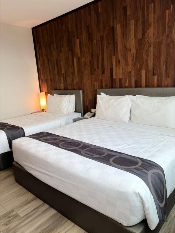 Standard Triple Room room - Image 2