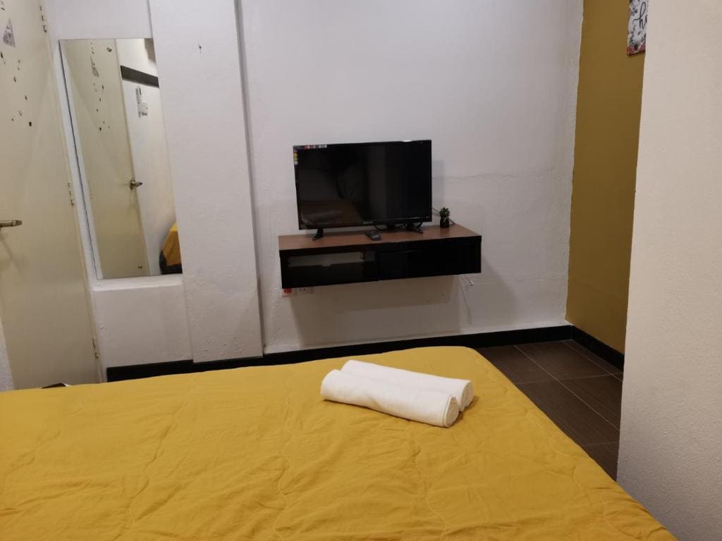 Double Room with Private Bathroom room - Image 3