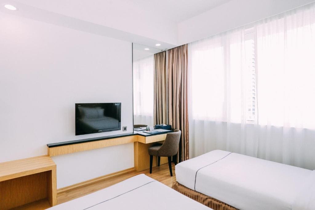 Deluxe Twin Room room - Image 2