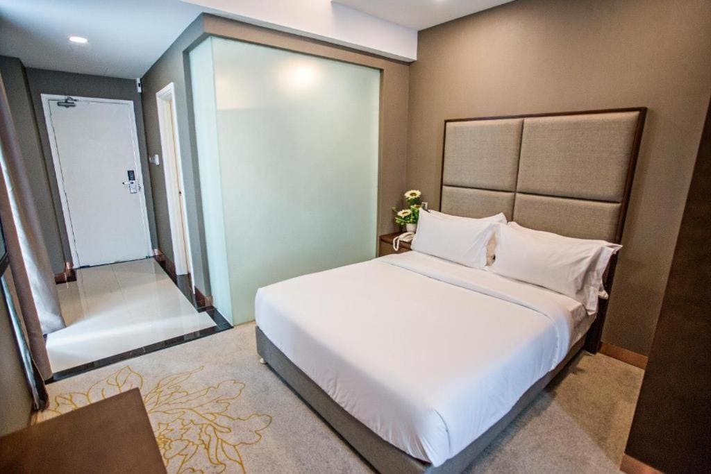 Standard Queen Room room - Image 2