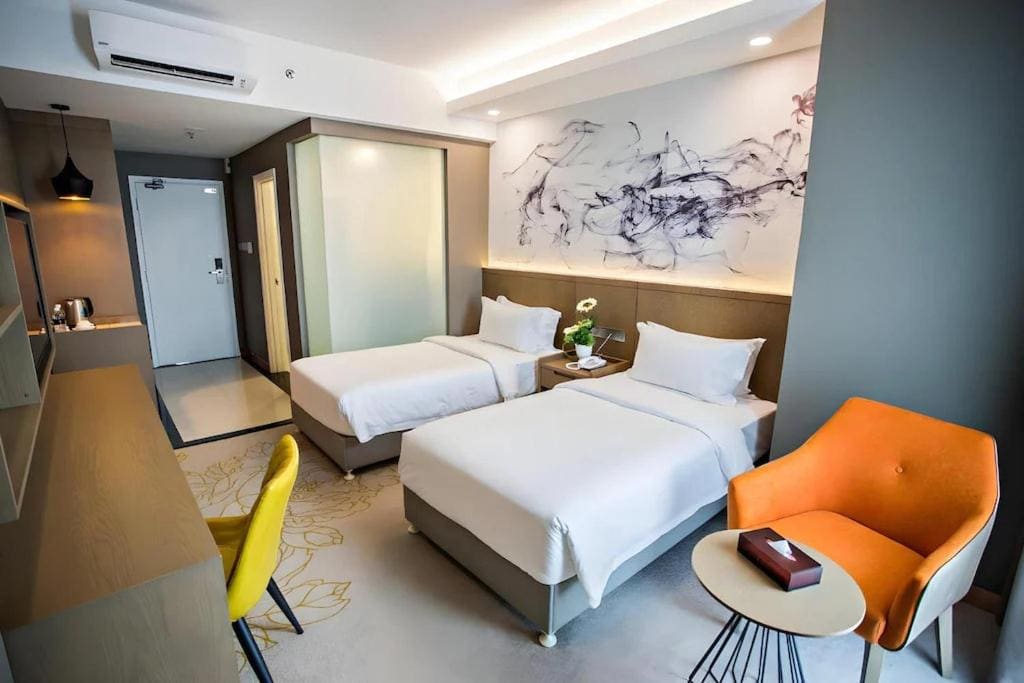 Deluxe Twin Room room - Image 1