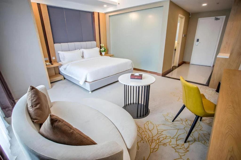 Executive Suite room - Image 2