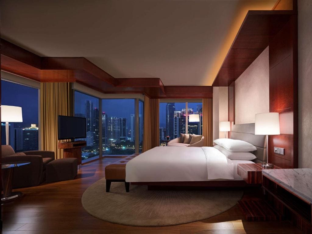 Deluxe King Room room - Image 1