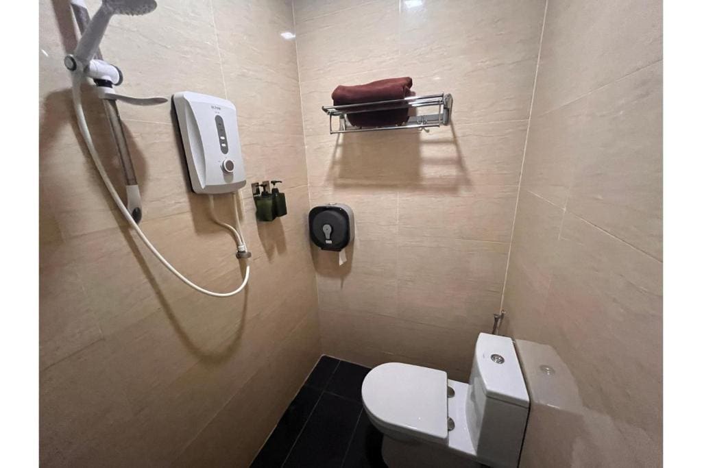 Deluxe Twin Room room - Image 2