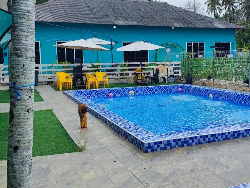 Queen Room with Pool View room - Image 3