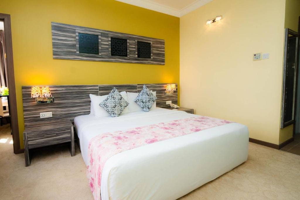 Executive Suite room - Image 2