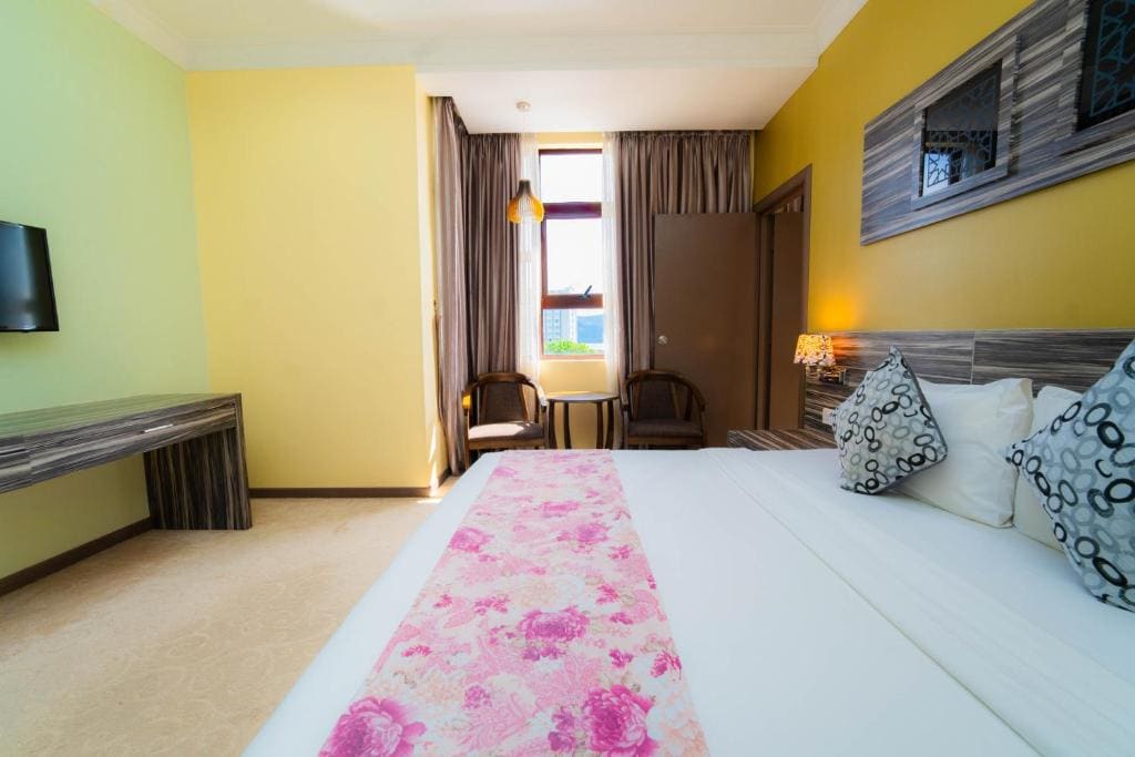 Executive Suite room - Image 1