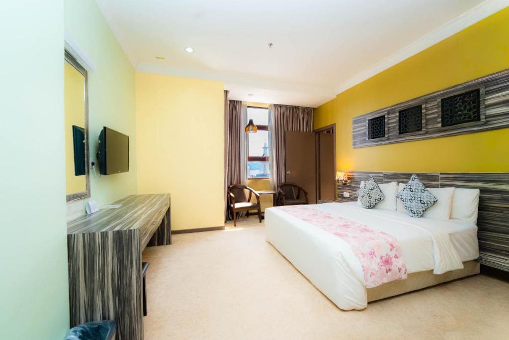Executive Suite room - Image 3