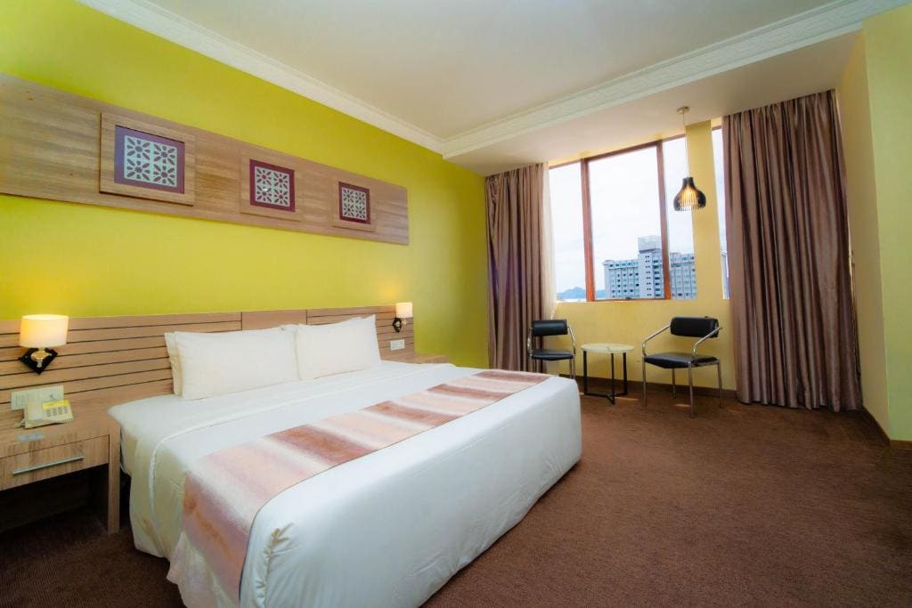 Deluxe Seaview Double Bed room - Image 3