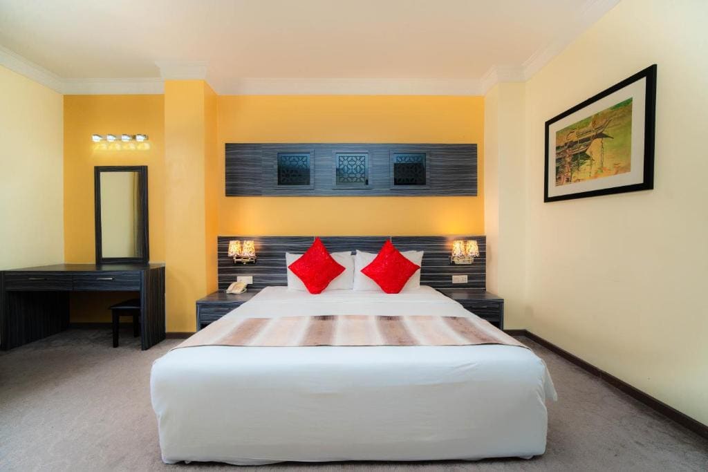 Deluxe Suite room - Image 1