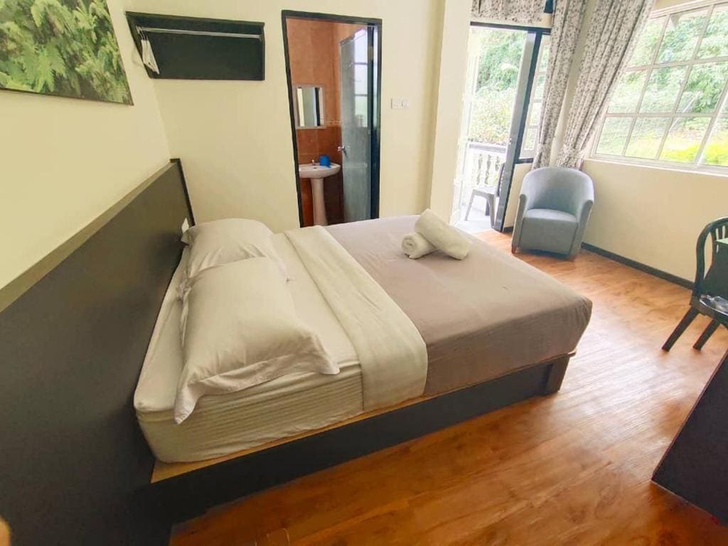 King Room with Balcony room - Image 2