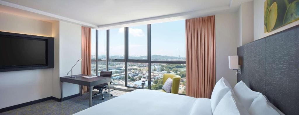 Deluxe King Room room - Image 2