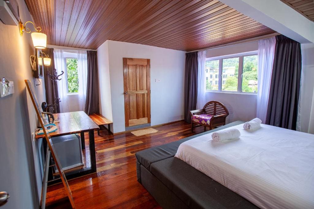 Superior King Room room - Image 3