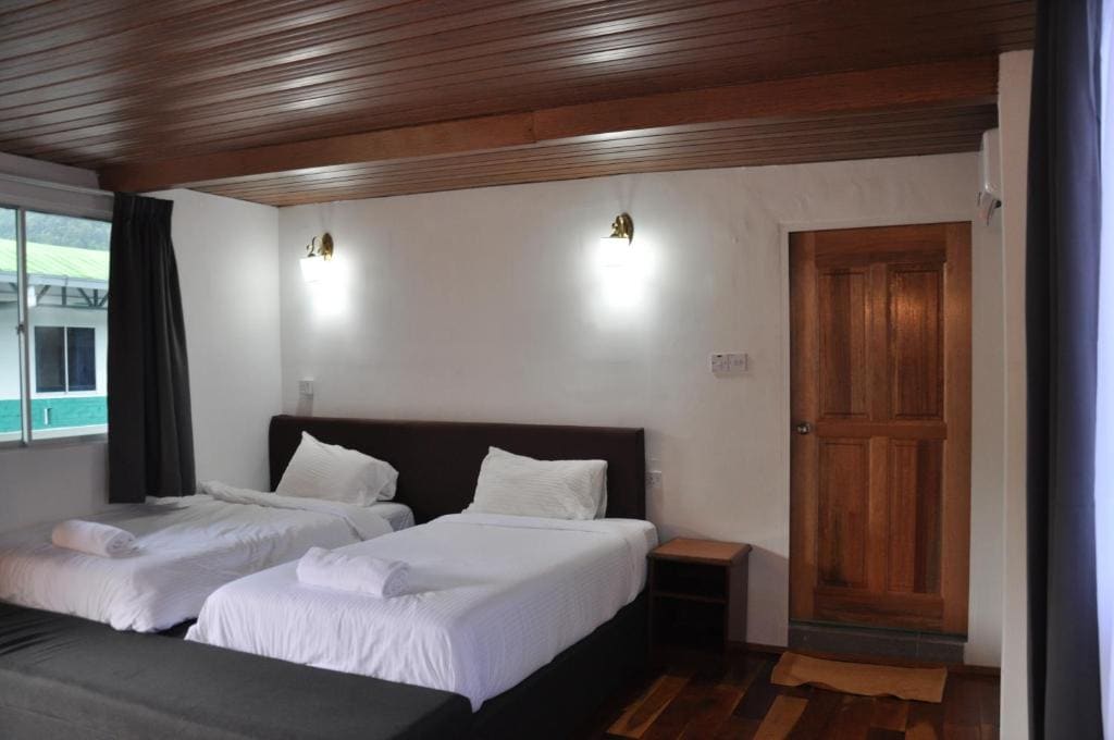 Superior Twin Room room - Image 1